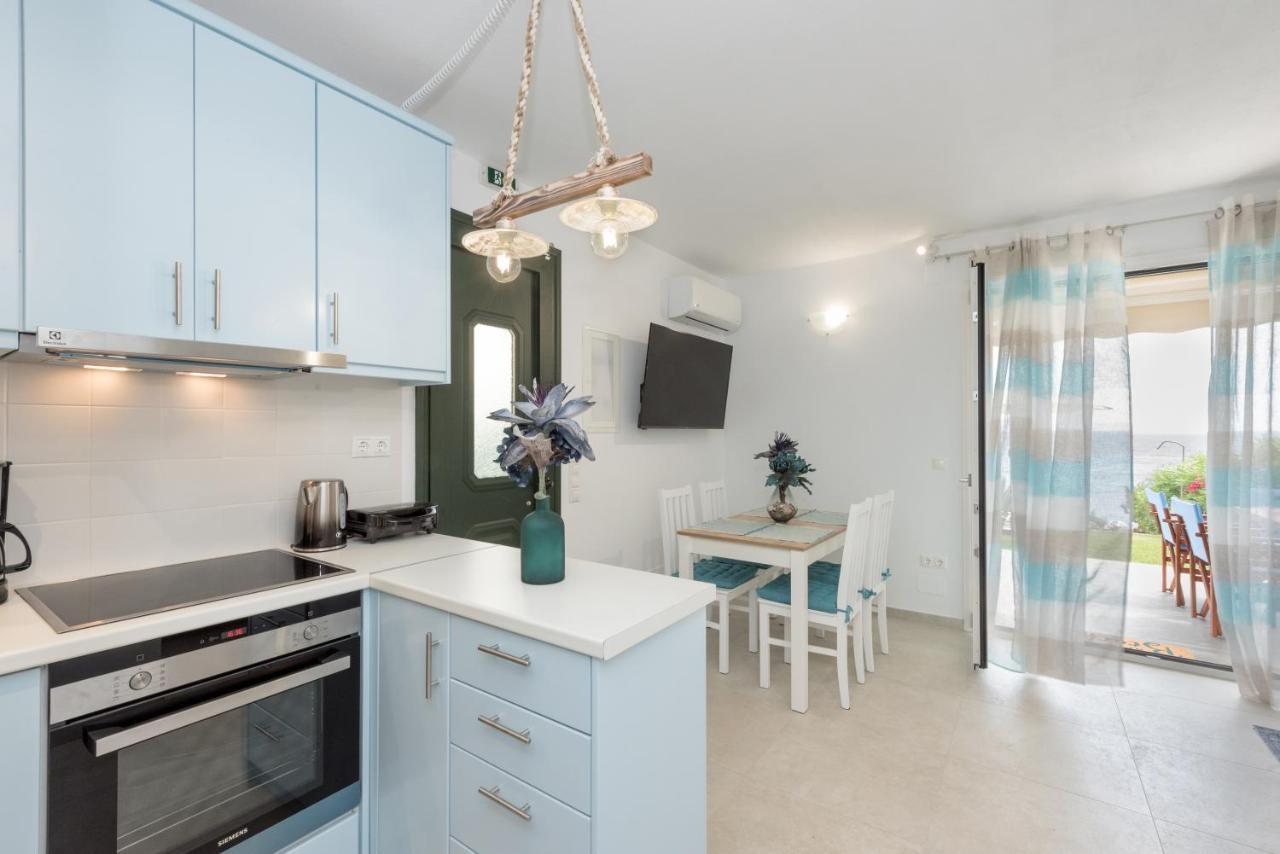 Waves Apartments Melody Glyfada Экстерьер фото