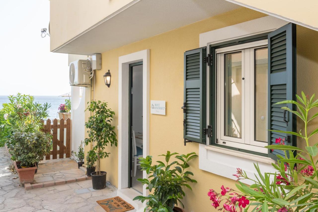 Waves Apartments Melody Glyfada Экстерьер фото